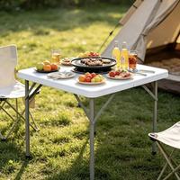 Table à manger pliante en fer et plastique au design moderne, best-seller, mobilier d'hôtel, pour mariages et événements extérieurs, vente en gros pour la restauration
