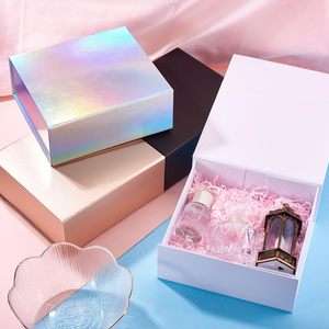 Cajas de Regalo Rosadas Brillantes de Lujo, Biodegradables, con Cierre Magnético para un Empaque Elegante - Product Image 5