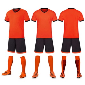 Maillots de football personnalisés en gros 2023 2024 Nouveau design 100% polyester Manches courtes Séchage rapide Anti-bactérien Respirant - Product Image 2