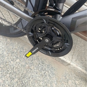 Bicicleta de Carretera de Aluminio de Alto Rendimiento, 27 Velocidades, 700C, Frenos de Disco Dobles, Llantas de Aleación de Aluminio de Doble Capa - Product Image 5