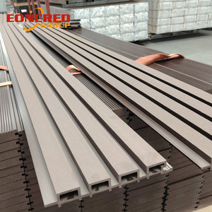 Pannello Grigliato Esterno in WPC Durevole, Pannello Murale Esterno Anti-Termite per Decorazione Architettonica Esterna - Product Image 5