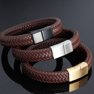 Bracciali Intrecciati di Lusso per <span class=keywords><strong>Uomo</strong></span> in Pelle PU con Chiusura Magnetica in Acciaio Inossidabile Disponibili nei Colori <span class=keywords><strong>Argento</strong></span> Oro Nero - Product Image 2