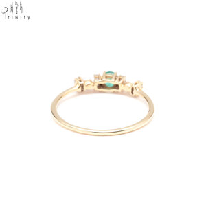 Anillo de Oro Sólido de 18K con Esmeralda Natural y Diamantes, con Perla de Agua Dulce, para Uso Diario, Venta al Por Mayor de Joyería Fina - Product Image 4