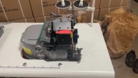 Machine à coudre surjeteuse à tapis à aiguille simple et double fil 2502 / 2502K