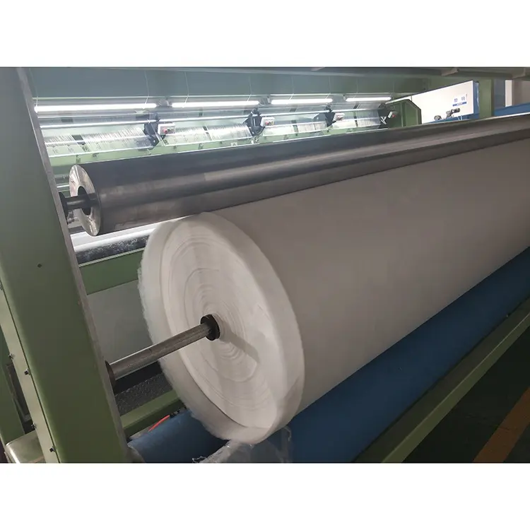 Üretici düşük fiyat çatı su geçirmez astar stitchbond polyester kumaş özel baskılı su geçirmez kumaş