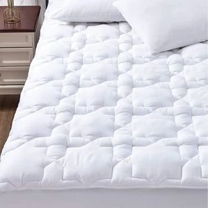 Atacado 100% Algodão Colchão Topper Quilted Poliéster Bed Protector para Hotel & Home Use White Plain Style - Product Image 1
