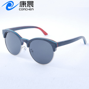 Gafas de Sol de Madera Polarizadas con Lentes TAC UV400, Unisex, Protección Solar, para Viajes, Conducción y Actividades al Aire Libre, Modelo W3007 - Product Image 3