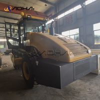 Nouveau Compacteur Vibratoire 10 Tonnes XS143J avec Tambour Unique, Doté d'un Moteur et d'une Pompe Neufs