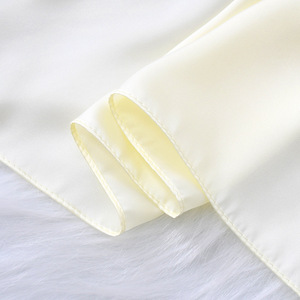 Prezzo a buon mercato 70*70CM colore solido bianco <span class=keywords><strong>nero</strong></span> collo sciarpe semplici rosa Baby Soft Head accessori raso sciarpa di <span class=keywords><strong>seta</strong></span> per le donne - Product Image 5
