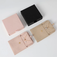 Emballage de luxe personnalisé avec LOGO pour bijoux, idéal pour les petites entreprises : pochettes en velours, boîtes en papier et sacs en papier avec carte pour parures de bijoux.