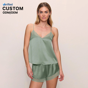 Set Pigiama Estivo da Donna Personalizzato in Pura Seta di Gelso 100%, Sexy con Scollo a V, Canotta e Pantaloncini in Seta - Product Image 1