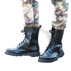 รองเท้าบูทคอมแบทผู้ชาย น้ำหนักเบา พื้นยาง รองเท้าส้นเตี้ย ทนทานต่อการสึกหรอ เหมาะสำหรับการฝึกซ้อมและการทำงาน - Product Image 5