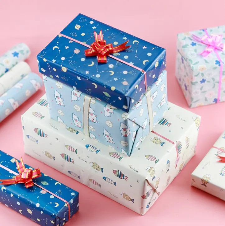 Vendita calda colorato modello per bambini simpatico rotolo di carta da imballaggio fai da te scatola regalo per festa di compleanno confezione regalo
