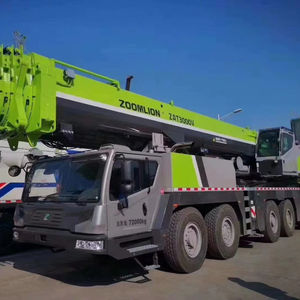 Grúa Zoomlion ZTC2200H 220T bien mantenida, rendimiento confiable, sistema hidráulico robusto para trabajos de ingeniería - Product Image 1