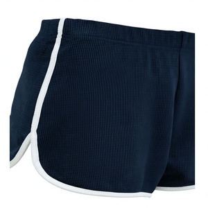 Shorts de punto personalizados 100% algodón para mujer, transpirables, con estampado floral, cintura elástica, color caramelo, para yoga, deportes y entrenamiento de verano. - Product Image 3