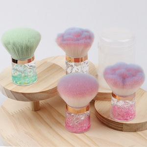 Brosse à poussière pour ongles en nylon avec manche en acrylique souple, rose et blanche, pour enlever la poudre de paillettes, pour la manucure et le nettoyage du maquillage - Product Image 1