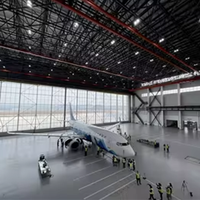 Bâtiment en structure d'acier préfabriqué certifié CE/ISO9001 avec panneaux sandwich pour hangar de petits avions et hélicoptères