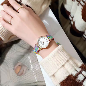 นาฬิกาควอทซ์ทอมือสำหรับผู้หญิงสร้อยข้อมือเรืองแสงสไตล์ชาติพันธุ์ - Product Image 5