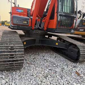 Excavatrice Doosan DX300 d'occasion - 30 tonnes, godet de 1,5 m, puissance de 159 kW, modèle 2024, machinerie fiable et durable pour l'inspection vidéo - Product Image 6