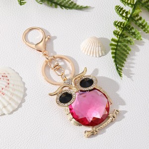 Vente en gros <span class=keywords><strong>de</strong></span> porte-clés, pendentifs et accessoires <span class=keywords><strong>de</strong></span> sac <span class=keywords><strong>de</strong></span> style coréen, en forme <span class=keywords><strong>de</strong></span> hibou, en pierre œil-<span class=keywords><strong>de</strong></span>-chat et cristal, rétro et tendance, pour clés <span class=keywords><strong>de</strong></span> voiture - Product Image 3