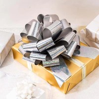 Vente en gros de nœuds papillon de Noël, nœuds en ruban de plastique PP colorés métallisés à bordure dorée, magnifiques et durables pour l'emballage de cadeaux