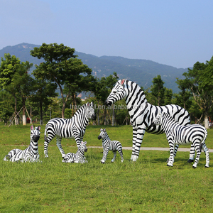 Sculpture en fibre de verre grandeur nature Girafe Lion Éléphant Accessoires sur le thème du safari pour photographie de baby shower - Product Image 4