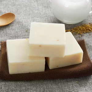 Savon <span class=keywords><strong>de</strong></span> <span class=keywords><strong>toilette</strong></span> artisanal thaïlandais original importé, 65g, au <span class=keywords><strong>lait</strong></span> <span class=keywords><strong>de</strong></span> riz, pour blanchir et hydrater, huile essentielle - Product Image 5