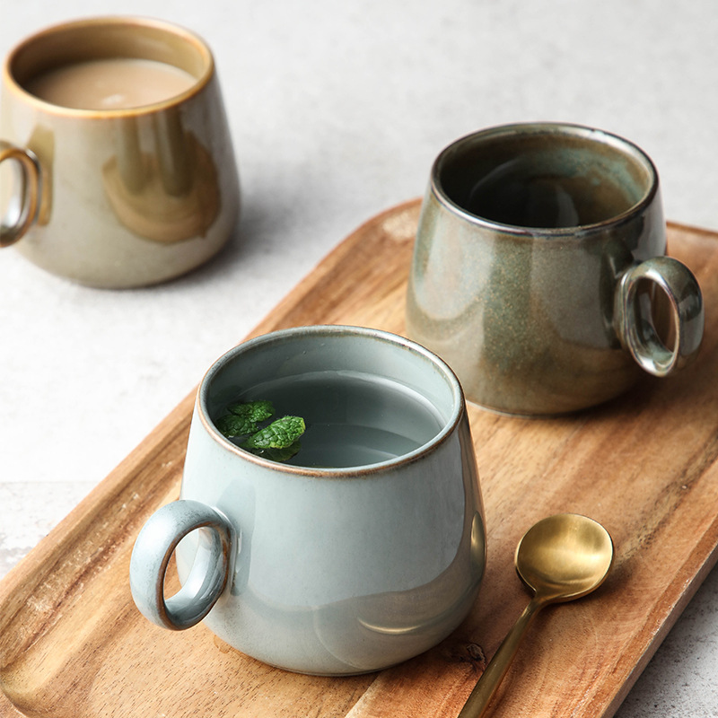Tazza da caffè giapponese in porcellana vintage con manico rotondo