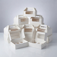 Boîte à pâtisserie en carton blanc prête à la vente avec fenêtre transparente en PET et fermeture à rabat pour l'emballage de gâteaux et de desserts