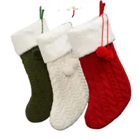Großhandel Strick Weihnachts bonbon Geschenk Socken Dekoration Kleidung Socken Santa Candy Bag Weihnachts strumpf Socken