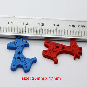 Kawaii 2 fori colorati piccolo animale a forma di farfalla tigre giraffa orso a forma di lumaca decorativo in legno simpatico cartone animato Baby bottoni - Product Image 2