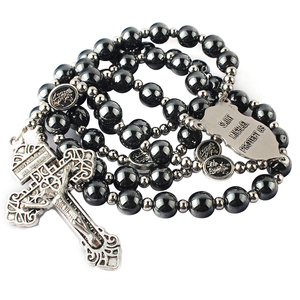 Rosario Católico de Cuentas de Hematita de 8 mm con Cuentas de Acero Inoxidable de 4 mm y Cuentas de Gloria de San Miguel con Crucifijo del Perdón - Product Image 5