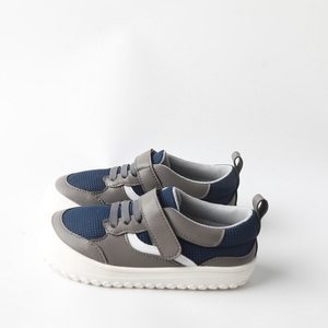 Prix d'usine Chaussures saines pour enfants avec large boîte à orteils et soutien de la voûte plantaire Conception ergonomique pour l'été, l'hiver et le printemps Vente en gros - Product Image 4