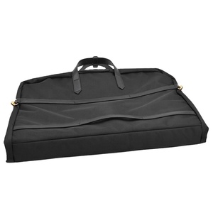 Échantillon Gratuit – Housse de Transport Pliable de Luxe Faite à la Main pour Costume Homme Noir Haut de Gamme – Sac de Voyage Personnalisé pour Vêtements - Product Image 6