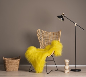 Tapis en peau de mouton teints islandais Tapis en cuir de mouton en laine longue Tapis incroyable pour salle de prière ou espace de vie - Product Image 1