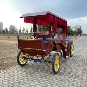 Carroza roja de paseo turístico, directamente de fábrica, para decoración navideña al aire libre. - Product Image 1