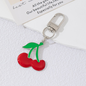 Nouveau Porte-clés en Alliage Cerise Rouge Fraise Fruit Frais Populaire 2026, Accessoire de Sac Étudiant, Pendentif de Téléphone Portable, Design Original - Product Image 6
