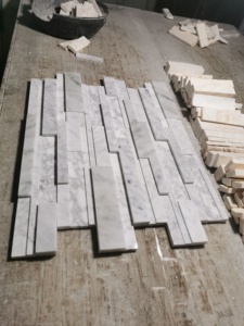 Revêtement mural flexible en pierre naturelle, carrelage souple rectangulaire <span class=keywords><strong>rustique</strong></span>, <span class=keywords><strong>ardoise</strong></span> noire coupée à la taille voulue pour les applications en extérieur et dans les parcs. - Product Image 2