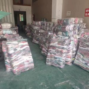 Factory Wholesale Women's Fashion Style Clothing Apparel Stock T-Shirts Dresses and Pants Skirts with Random <b>Shipping</b> - Product Image 6