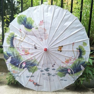 Parasols de mariage en gros à bas prix, 60 couleurs, tissu artisanal chinois, fabrication manuelle, parapluie écologique avec logo - Product Image 5