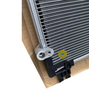 Condenseur de climatisation 16400-51050 pour Nissan Pickup JUN125 - Product Image 5