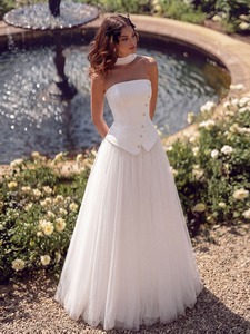 Elegante Vestido de Novia Blanco sin Tirantes, Estilo Princesa, de Gasa, Cintura Alta, Ajustado, Largo hasta el Suelo, con Detalle de Botones - Product Image 1