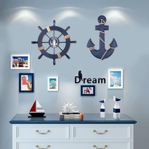 Ensemble de décoration murale en bois rustique avec roue de bateau et ancre, design nature morte, 2 pièces, thème nautique méditerranéen pour mariages et anniversaires - Product Image 2
