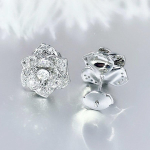 Orecchini a Perno con Fiore di Camelia per Donne, Eleganti Orecchini Floreali Scintillanti, Gioielli di Moda Quotidiana - Product Image 3