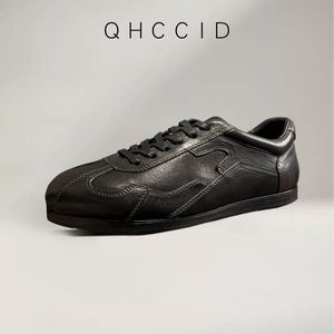 Chaussures décontractées pour hommes en cuir véritable noir à bout rond, lacées, respirantes, avec semelle extérieure en caoutchouc, pour le printemps et l'été - Product Image 1