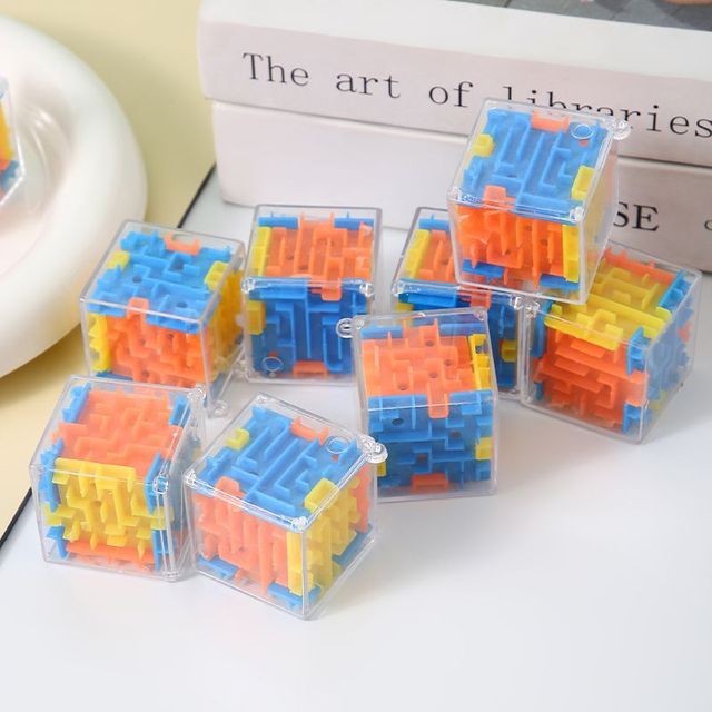 3D Maze Cube Six-Sided Maze Puzzle Intelligence Magic Maze Ball Bead Rolling Puzzle Toy for Kids