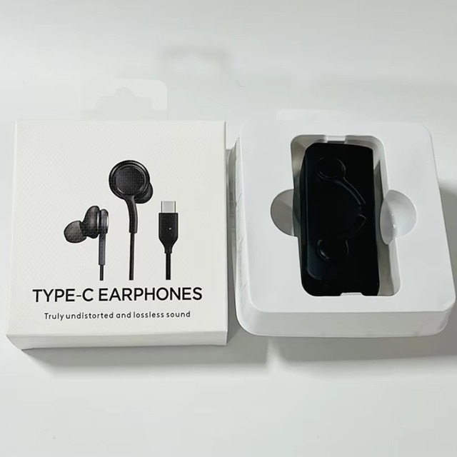 Wholesale USB-C In-ear Headphones Type-C Wired Earbuds Built-in Microphone Earphones For Samsung Note 10 Devices