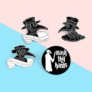 Broche en métal polyvalente DIY en gros, créative, en alliage, plaquée et gravée, avec motif <span class=keywords><strong>bec</strong></span> de médecin de la <span class=keywords><strong>peste</strong></span>, style dessin animé, pour vêtements en jean, avec message de prière - Product Image 4
