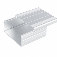 Boîtier de contrôle en aluminium extrudé sablé argenté 100*50mm, type tube ouvert avec fentes supérieures rainurées pour rail de carte PCB, IP54