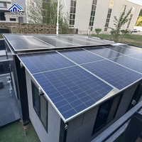 Maison préfabriquée à double aile de 20, 30 ou 40 pieds, alimentée à l'énergie solaire hors réseau, 1 à 4 chambres, maison conteneur moderne modulaire extensible